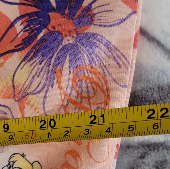 DISNEY SCRUB     NWOT  ! - Picture 10 of 11